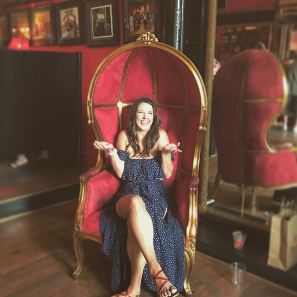 Meet your Posher, Krystyne - Picture 1 of 1